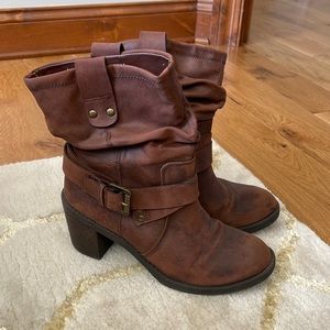 Brown short slouch boots with buckle